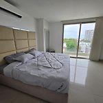 Luxury 3Br 2Ba Penthouse Close To Airport-Beach-Rooftop Pool