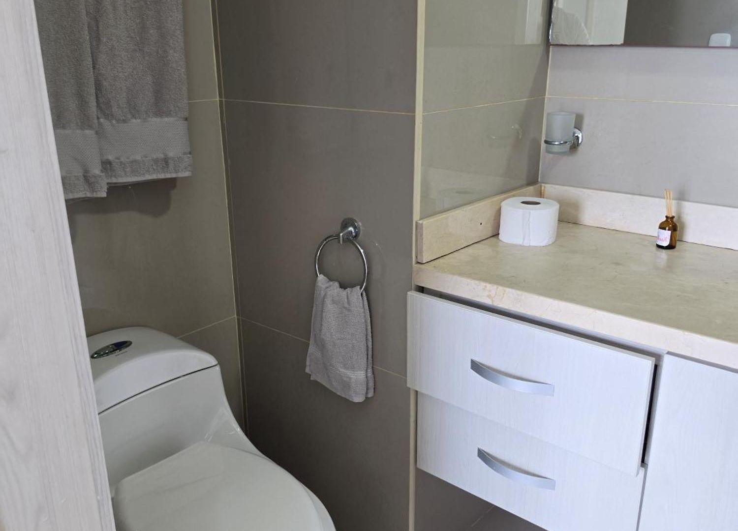 Luxury 3br 2ba Penthouse Close To Airport-beach-rooftop Pool Apartamento *