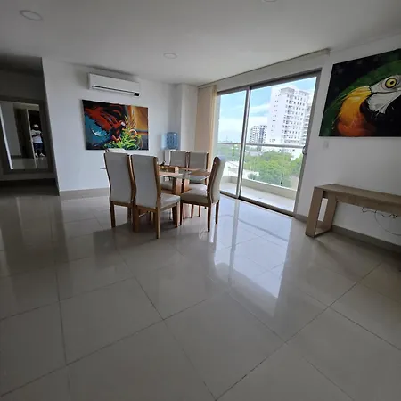 Luxury 3br 2ba Penthouse Close To Airport-beach-rooftop Pool Apartamento *