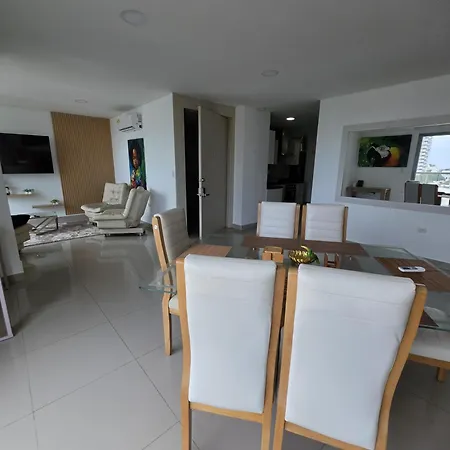 Apartamento Luxury 3br 2ba Penthouse Close To Airport-beach-rooftop Pool Cartagena