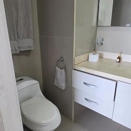 Luxury 3br 2ba Penthouse Close To Airport-beach-rooftop Pool Apartamento *